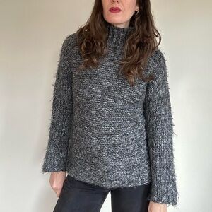 Vintage Banana Republic wool turtleneck sweater. Size large